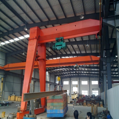 BMH電動葫蘆半門式起重機(jī)安裝完成